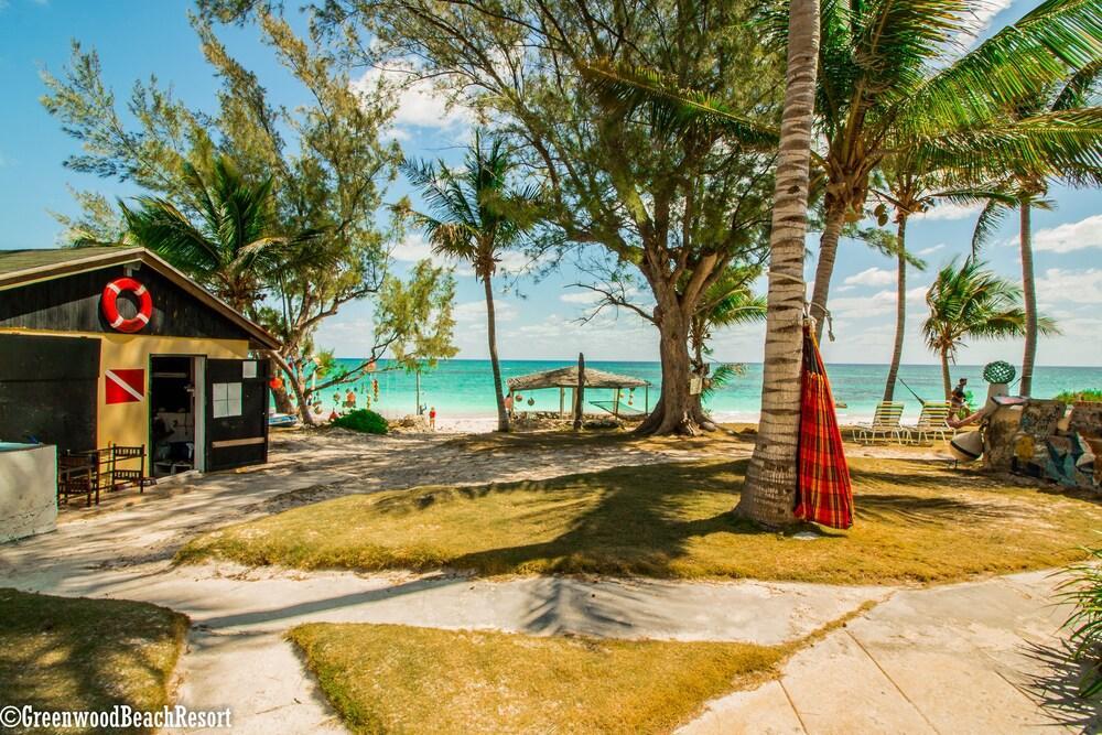 Greenwood Beach Resort Bailey Town  Екстериор снимка