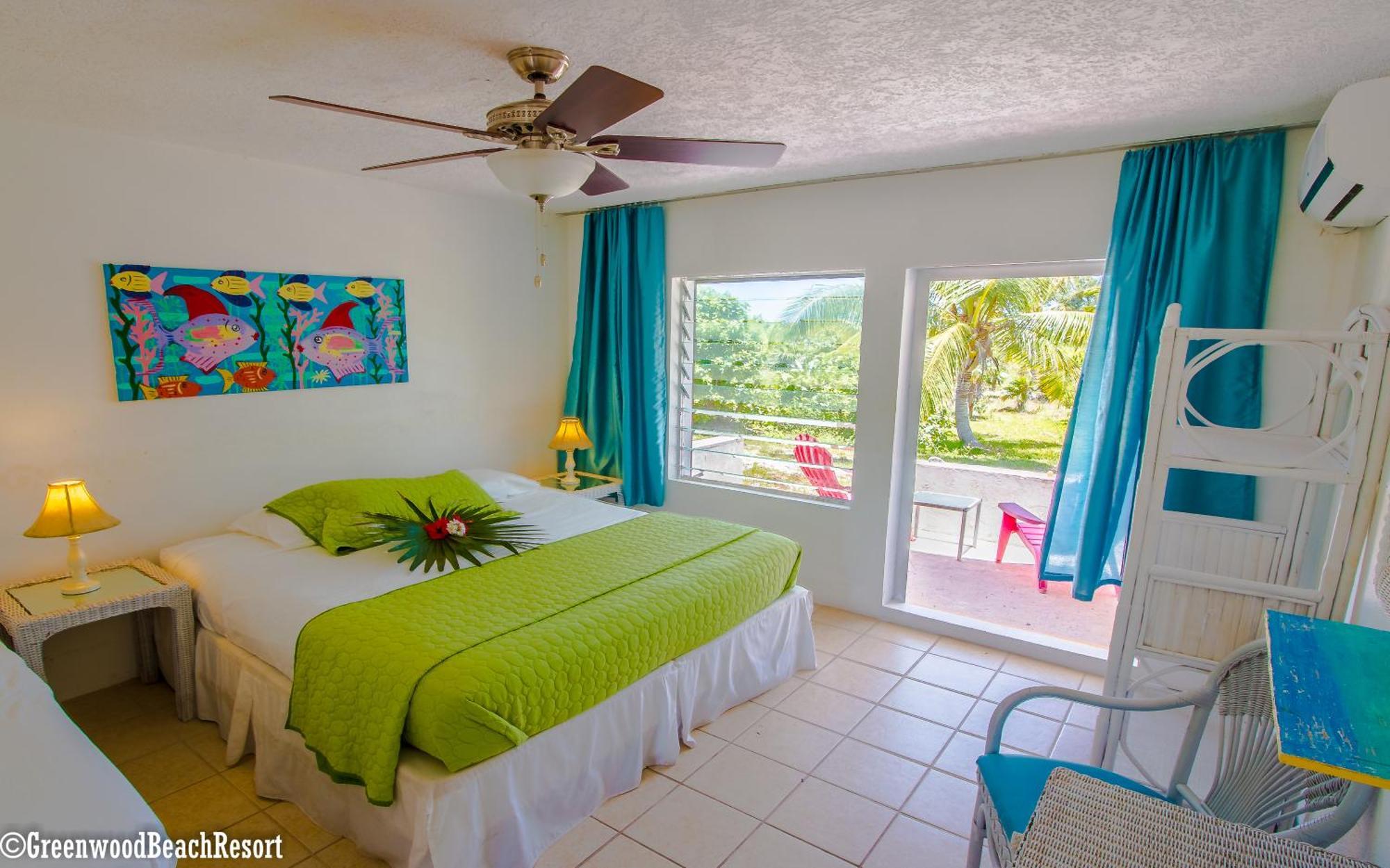 Greenwood Beach Resort Bailey Town  Екстериор снимка